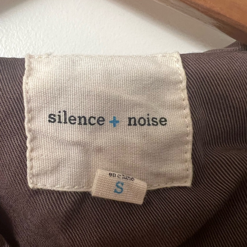 Silence + Noise (Urban Outfitters) Lightweight Hooded Jacket - Size Small - Picture 2 of 5